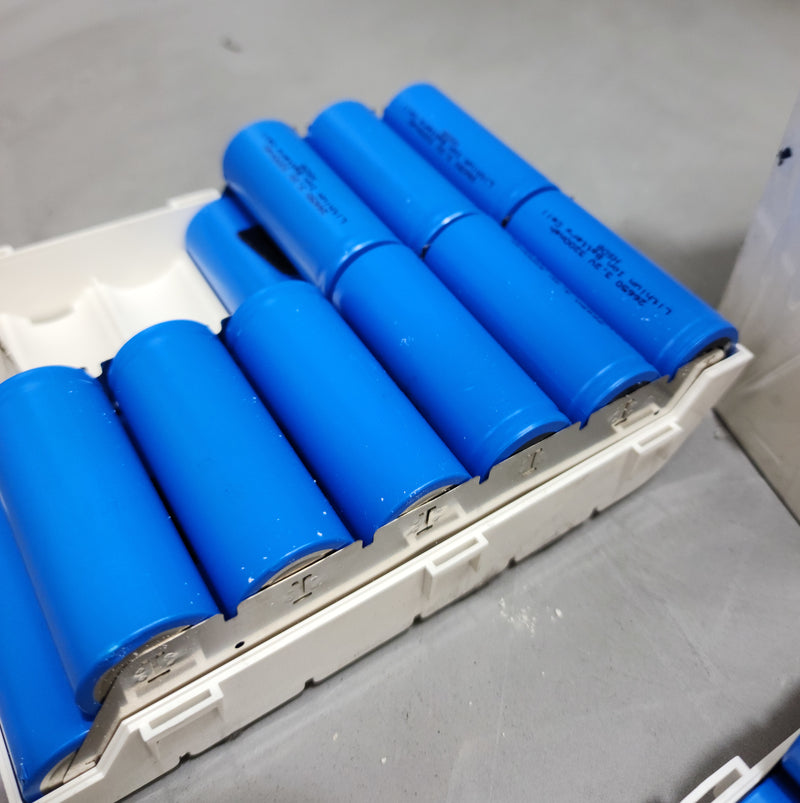 24x LiFePO4 26650 Rechargeable Cell: 3.2V 3800mAh 12.16Wh 4s6p for cell recovery