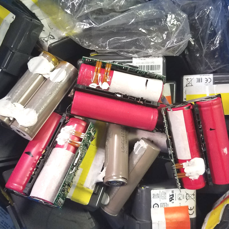 200 count of mixed 18650 cells in  assorted modem battery packs ($0.20 each!)